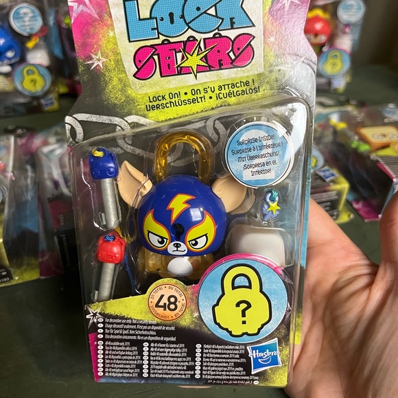 BIG LOT OF 17 LOCK STARS TOY - Picture 10 of 16